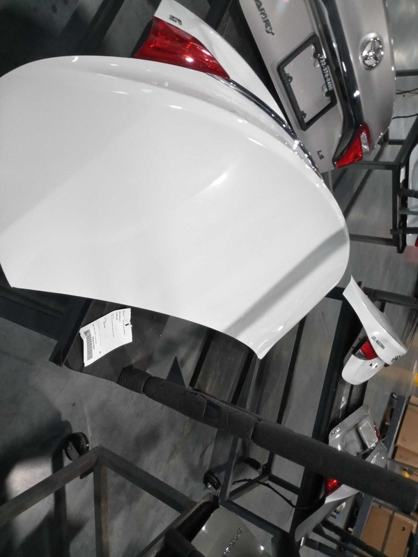 2015 Chevrolet Impala Deck Lid Trunk Lid White OEM 23203565 199K Miles