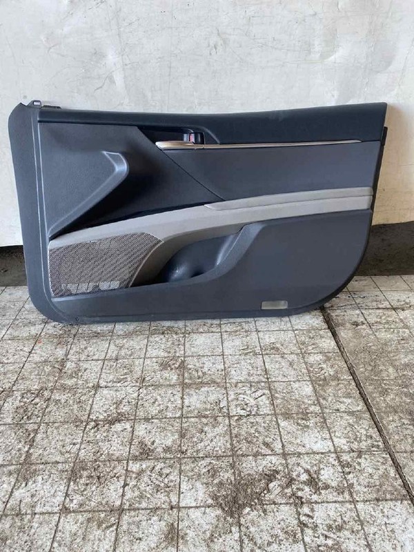 Front Door Trim Panel TOYOTA CAMRY Right 18 19 20 21 22 23 24