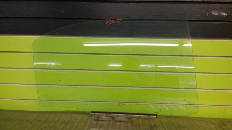 03 COROLLA CE SDN PASSSENGER RIGHT REAR WINDOW DOOR GLASS OEM 1432-27