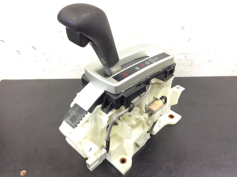 03-05 Civic AT Shifter Floor Shift Selector Gear Change Select Lever Knob OEM