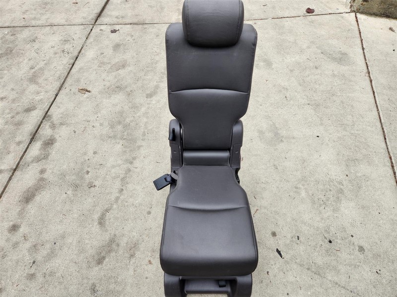 2018-2025 Honda Odyssey Rear 2Nd Row Middle Booster SeatMocha Color