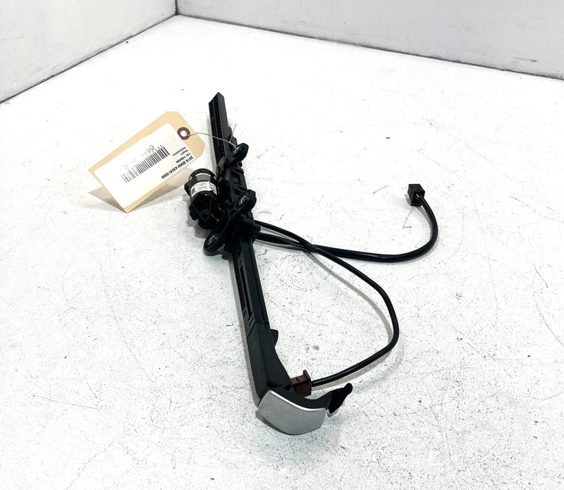 BMW 430I XDRIVE 2017-2020 Front Right Seat Belt Handover Extender Assembly OEM