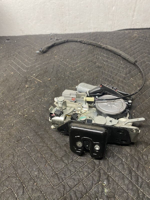 2012 Town And Country Liftgate Latch Assembly OEM