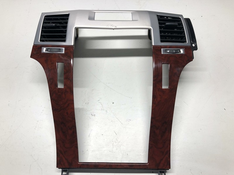 2007-2014 Cadillac Escalade Dash Bezel Wood Silver Radio Surround Trim Damaged