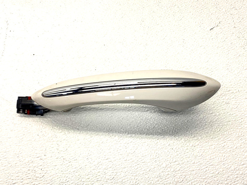 13-15 BMW 740I F01 F02 REAR LEFT SIDE DOOR HANDLE COMFORT ACCESS OEM A0.47