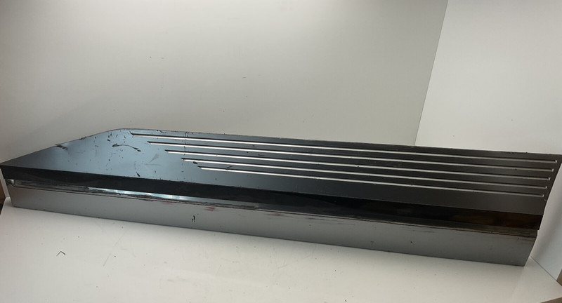 2022-2025 IONIQ 5 LimitedFRONT Door Lower Molding Left GRAY OEM 87721GI100