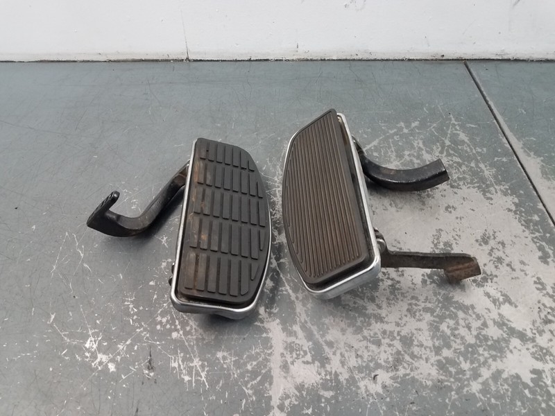 2006 06 Harley Davidson Ultra Front Driver Foot Boards #2344 V5