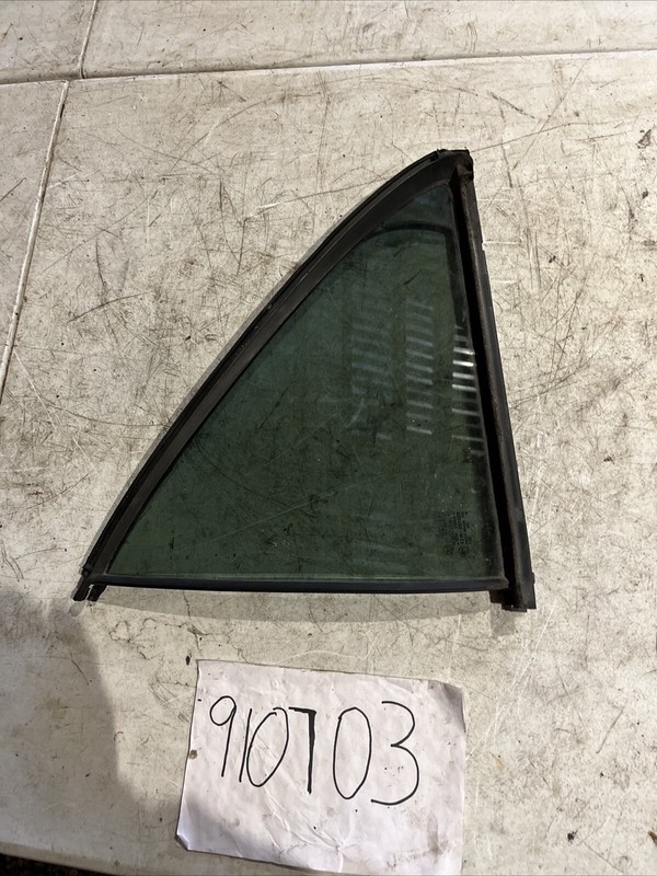 1999 MERCEDES E320REAR LEFT DOOR QUARTER GLASS WINDOW C18 #1