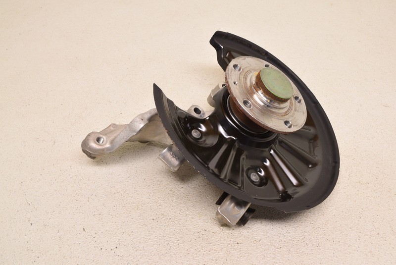 MK7 VW Jetta GLI Rear Left Spindle Knuckle Hub Driver Side Genuine Oem 2019-2024
