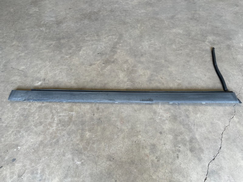 18 19 20 21 22 Volvo XC60 Left Driver Side Skirt Rocker Panel Molding 1603 OEM
