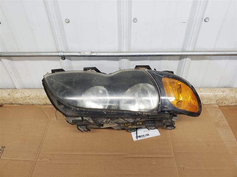 Passenger Headlight Sedan Canada Market Fits 02-05 BMW 320i 284564