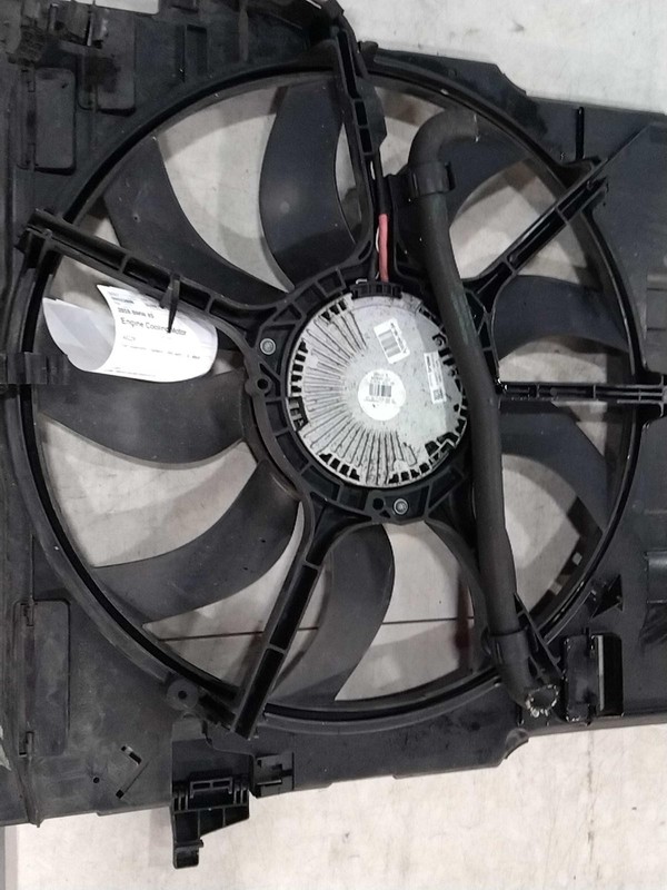 2016 BMW X5 Engine Cooling Fan Motor OEM 17427634471 137K Miles White