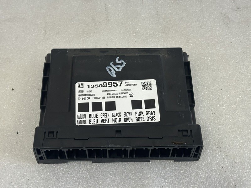 2017 CHEVROLET VOLT BODY CONTROL MODULE BCM 13509957
