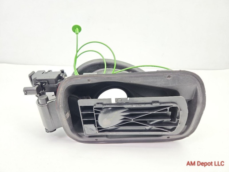 2015 BMW 320i 328i 335i 340i 330i F30 Fuel Door Cover Pot 51177238100