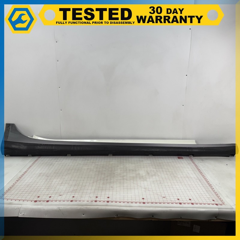 14-17 MASERATI GHIBLI RIGHT PASSENGER SIDE SKIRT ROCKER PANEL MOLDING OEM