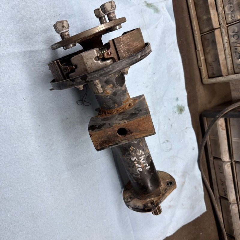 1980’s - 90’s Vintage Club Car Ds Gas Fz341 Golf Cart Rear Axle Shorter Side