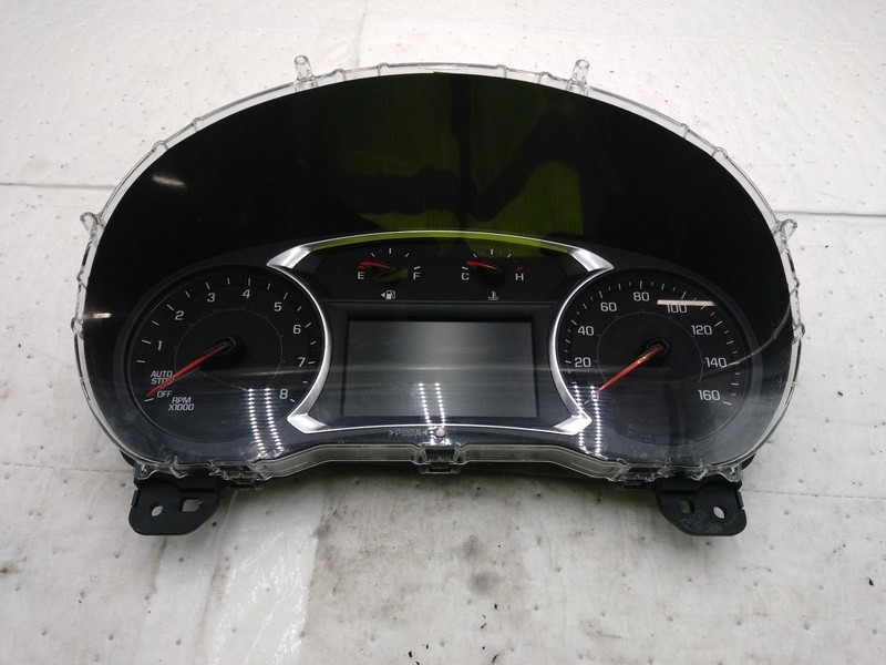 2020 GMC Terrain Speedometer Gauge OEM Silver 1.5L 72000 Miles NJ25-25567-652009