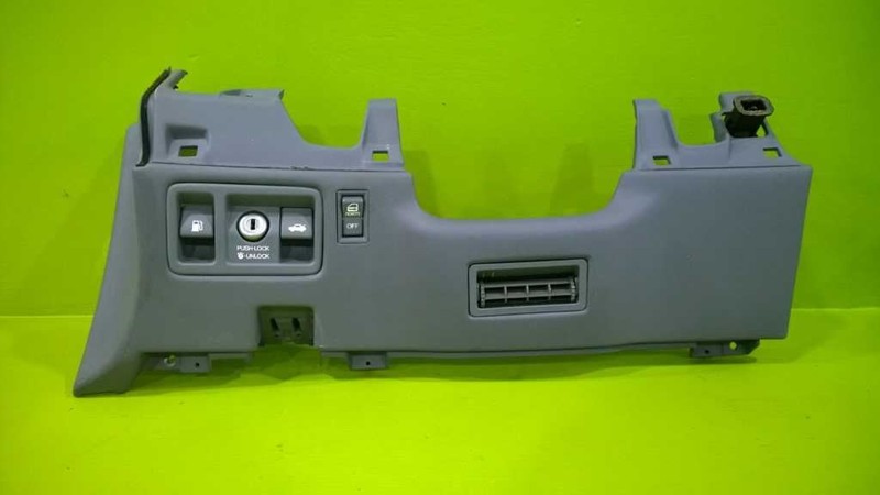 92 93 94 95 96 97 98 99 SC400 SC300 LEFT LOWER BEZEL TRUNK HOOD SWITCH 3103-12