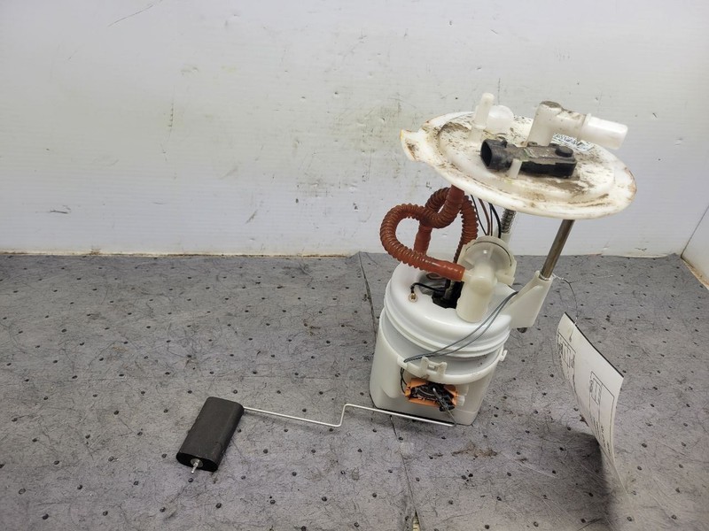 Fuel Pump Assembly Tank Mounted 2.4L Fits 13-18 SANTA FE 1645096