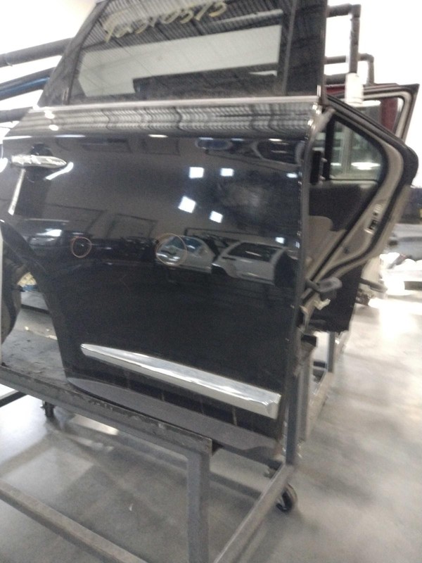 2015 INFINITI QX60 Rear Right Door Black 319582 Good Condition No Rust