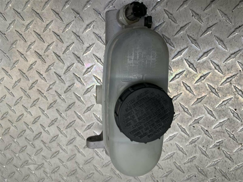 97 98 99 FORD EXPEDITION BRAKE MASTER CYLINDER W/CRUISE CONTROL OEM F75Z-2140-KB