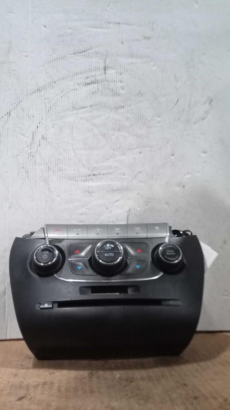 Used A/C Selector Switch fits: 2018 Dodge Journey AC front dash mounted 8.4`` to