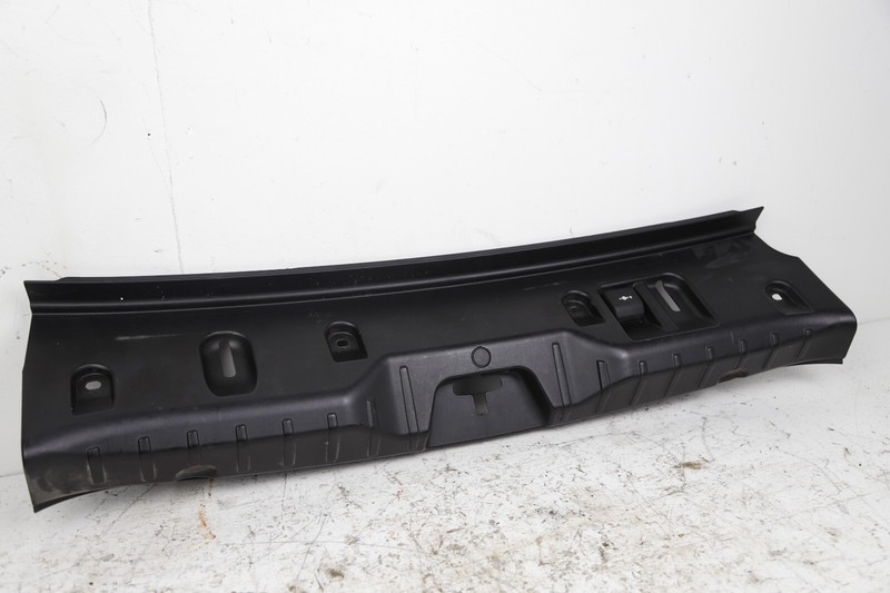 2011-2016 BMW 5 SERIES F10 REAR TRUNK LOADING SILL COVER PLATE PANEL SCUFF TRIM
