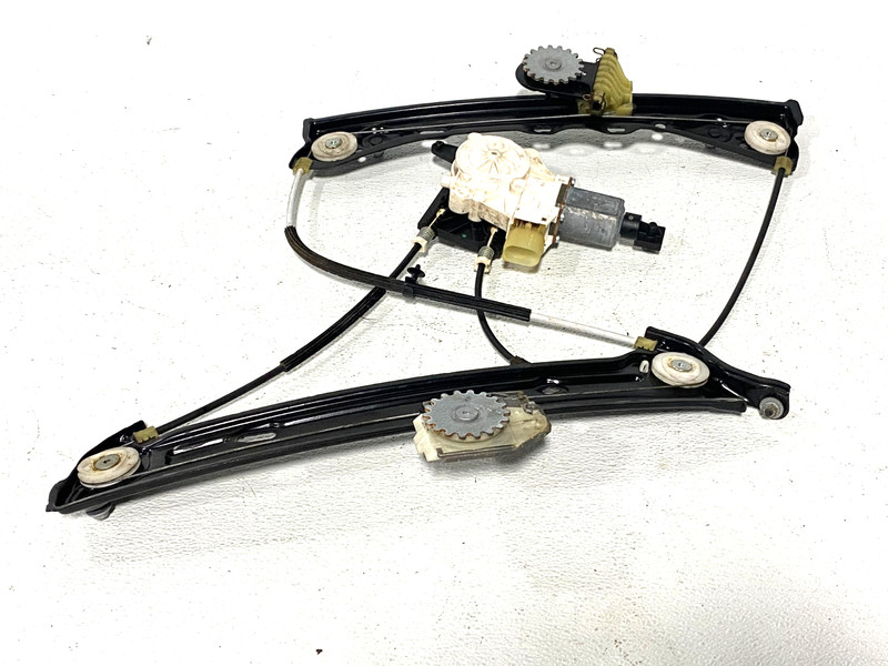 2015-2016 BMW F36 428I GRAN COUPE REAR RIGHT WIDOW REGULATOR W/MOTOR OEM #A0.26
