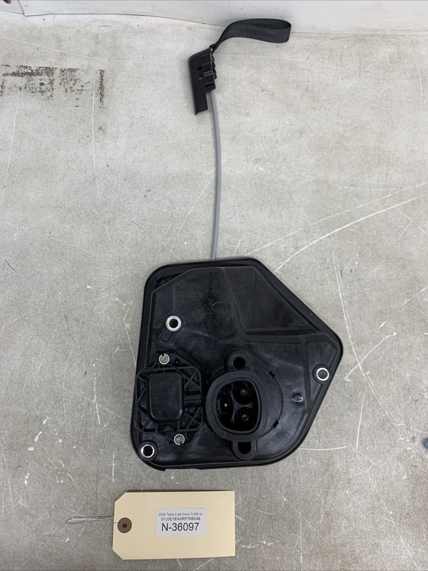 2024 TESLA MODEL 3 Y CHARGING PORT CHARGEPORT 1490374-10-E 36097 B11