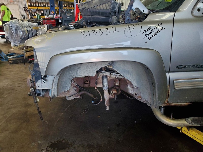 Driver Left Fender With Fender Flare Fits 00-06 SUBURBAN 1500 300811