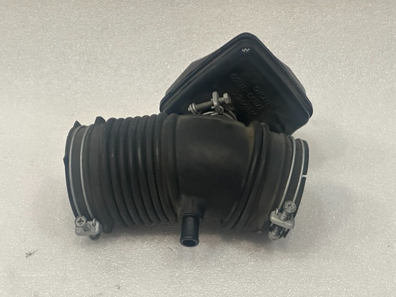 2013-18 LEXUS ES350 AIR CLEANER INTAKE DUCT UPPER RESONATOR & HOSE TUBE PIPE OEM