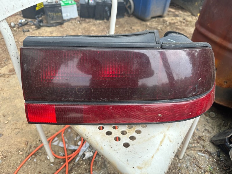 90 91 EAGLE TALON RH TAILLIGHT TAIL LIGHT ASSEMBLY 1GA 1G - PASSENGER SIDE