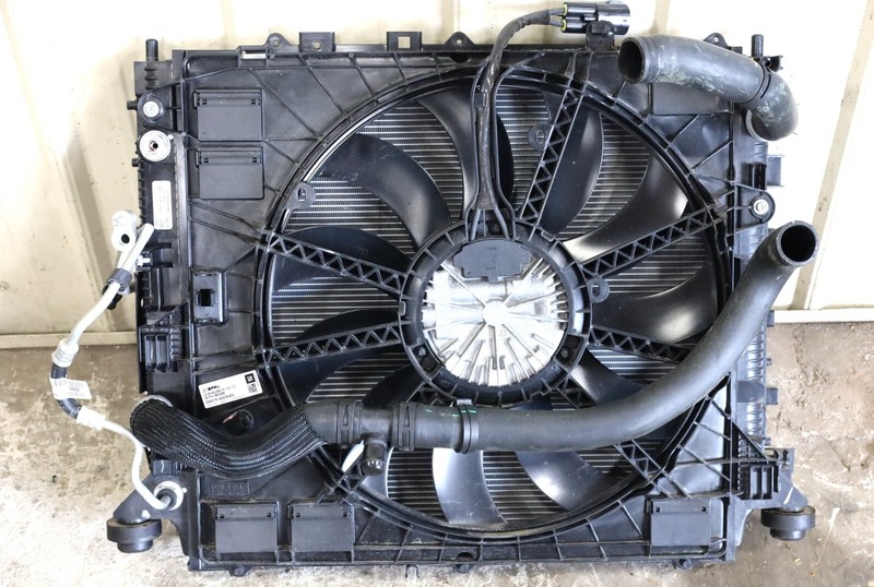 2023 Camaro LT1 6.2L Auto OEM 9K Miles 16–24 SS LT1 Radiator, Fan, AC Condenser