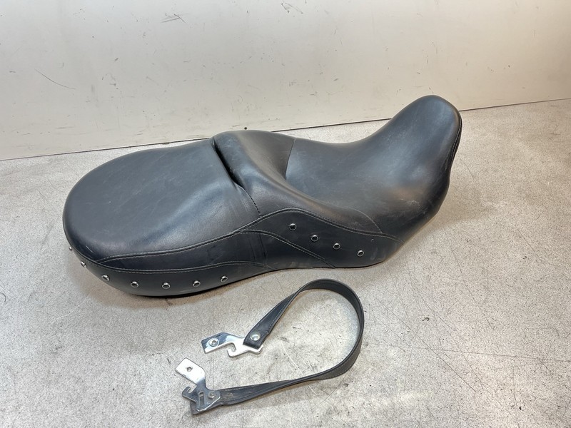 2012 Harley Davidson FLHR Road King Touring Seat Assembly 24688