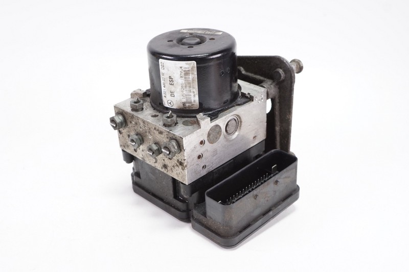MERCEDES S550 CL550 ABS Pump Module Modulator Valve OEM 2007 - 2009