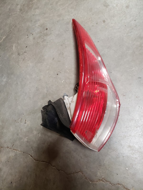 2013-2016 Ford Escape Rear Right Passenger Tail Light Lamp OEM Used