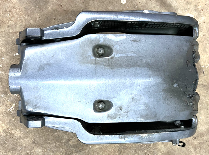 Yamaha Outboard f225 F250 Swivel & steering Bracket 61A-43311-21-8D 69J-42510-00