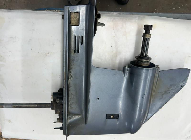 00-08 Yamaha 40HP 4 Stroke 20" Long Lower Unit Gear Case RH FRESHWATER!