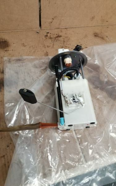 Fuel Pump Assembly Tank Mounted 2.4L 4 Cylinder Fits 07-12 RONDO 216388
