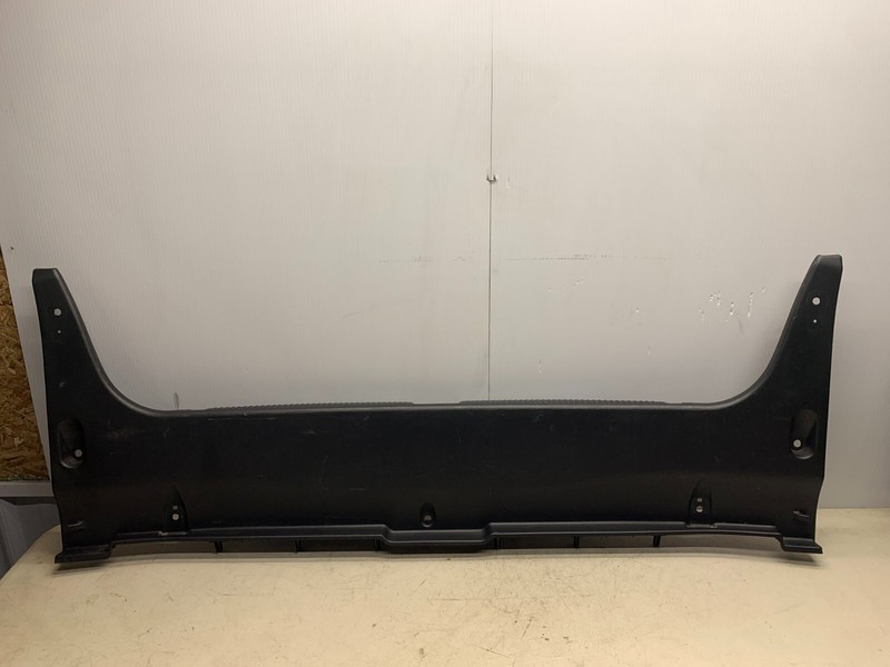 2002-2004 LEXUS ES300 ES330 REAR TRUNK SILL SCUFF PANEL TRIM COVER BLACK OEM