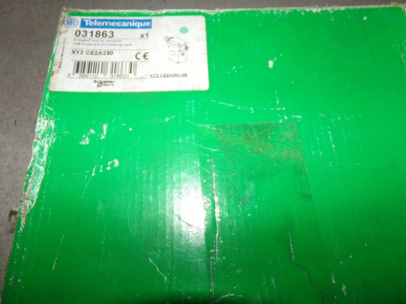 Telemecanique 031863 Emergency Stop Trip Wire Switch XY2 CEA250 Schneider Electr
