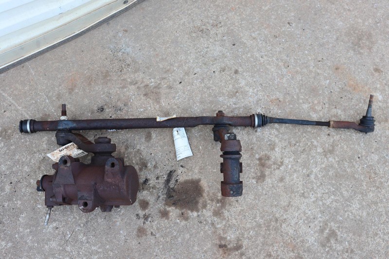 2011-2015 CHEVY SILVERADO 2500 HD 4X4 CREW STEERING GEAR RACK AND PINION OEM