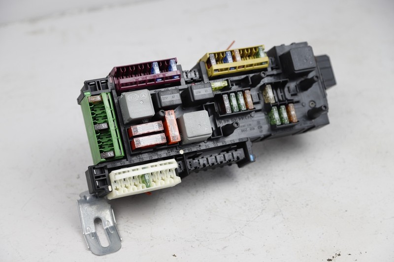 12-14 Mercedes W204 C250 C300 Rear SAM Fuse Box Relay Module Assembly OEM