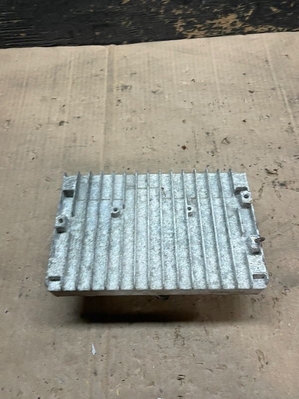 2005 Dodge Caravan 3.8L V6 ECU ECM Control Module p04748635ag w2390 DG