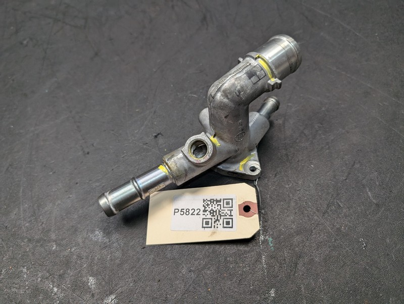 Engine Coolant Water Outlet 2022 Kia Soul 25600-2E100 2020 2021 2023 2024