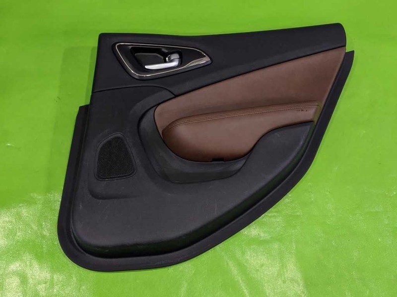15 16 17 CHRYSLER 200C PASSENGER RIGHT REAR INTERIOR DOOR PANEL OEM 4361-78