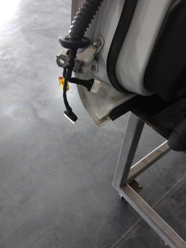 2021 Nissan Titan Front Right Door - Glacier White - Used - 115K Miles