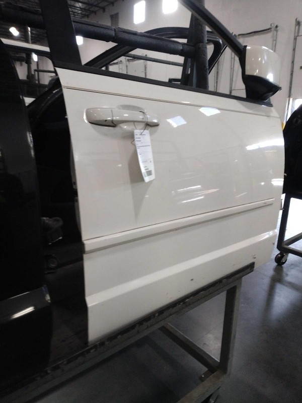 2012 Dodge Caravan Right Door White Good Condition No Rust 336949