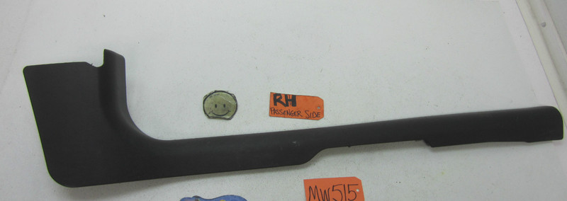 03-07 SATURN ION 2DR COUPE 22705708 TRIM PANEL BODY ROCKER PANEL RH RF SILL CAR