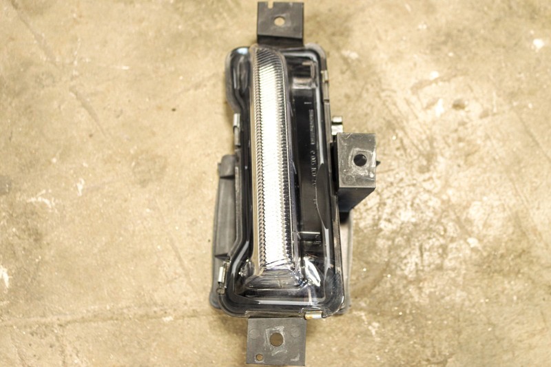 2019-2022 Chevrolet Camaro Fog Daytime Running Light Left Hand OEM 84341735 USED